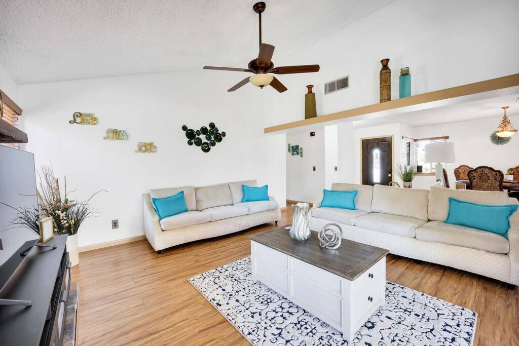 Centrally Located Spacious Vacation Hom 13 M Strip Las Vegas Exterior photo